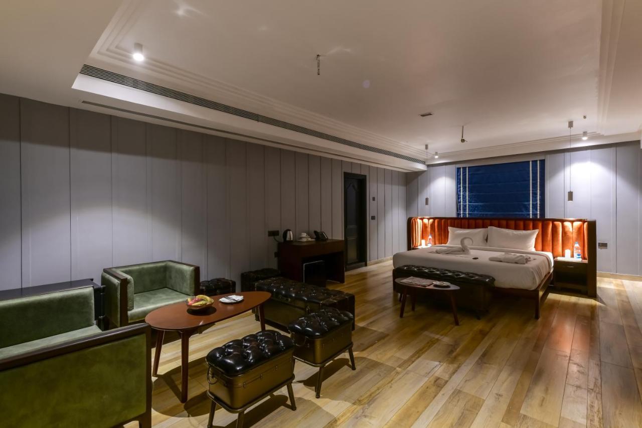 The Downton Hotel Raipur  Ngoại thất bức ảnh